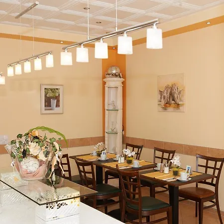 Szálloda Hotel Wendelstein